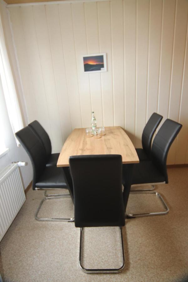 Ruhige Wohnung Mit Terrasse Nur 5 Minuten Zur Mueritz Marienfelde Exterior photo